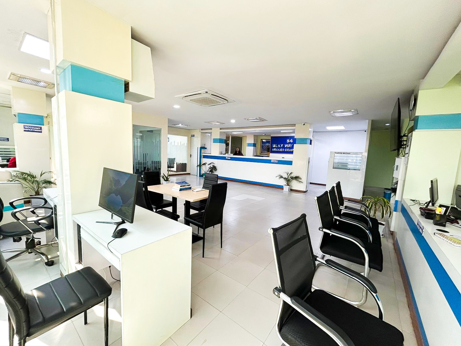 Milky Way Share Broker front office